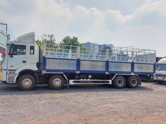 Xe Tải JAC 4 Chân 17.9 Tấn Thùng Mui Bạt