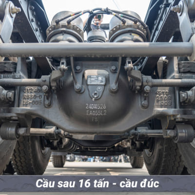 XE ĐẦU KÉO CHENGLONG H7 LUXK 445HP CẦU DẦU