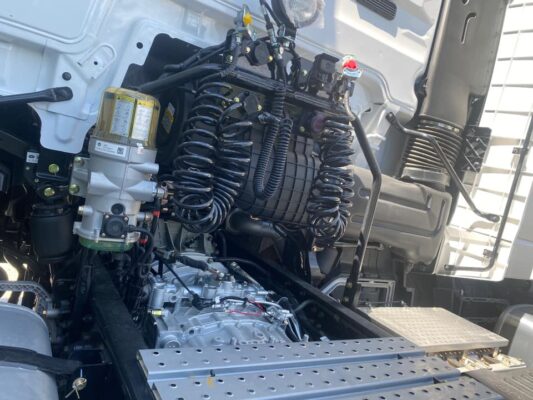 Xe đầu kéo FAW JH6 động cơ 445Hp mới 2024