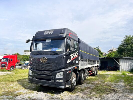 XE TẢI FAW 4 CHÂN 17.9 TẤN JH6 370HP