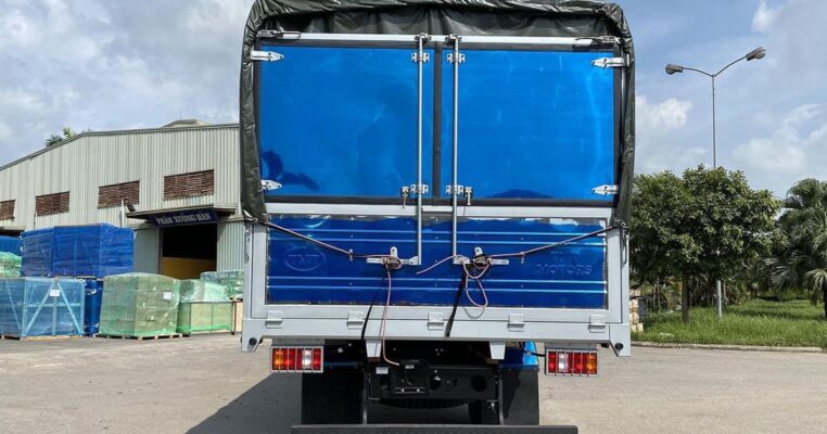 Xe Tải Thùng HOWO160 8 TẤN