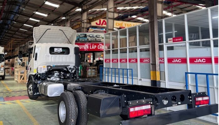 Jac N800 Pro 2025 thùng dài 7.6m