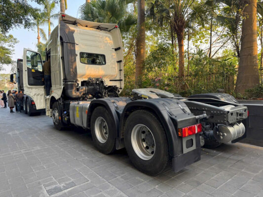 Đầu kéo Howo TH7N 460HP 2025