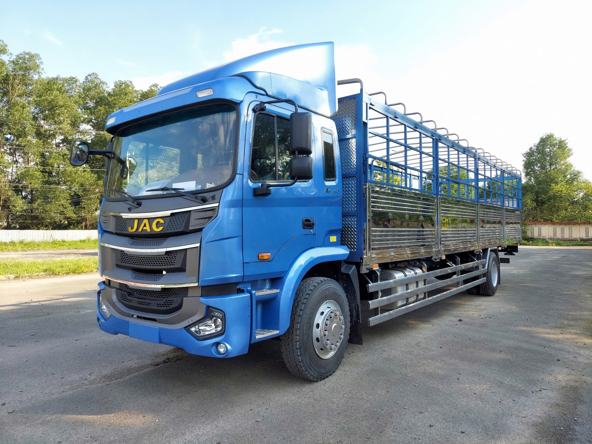 XE TẢI JAC A5 9 TẤN THÙNG BẠT NHẬP KHẨU ĐỜI 2025