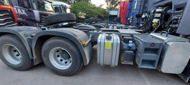 Howo Max 460HP cầu láp 2025